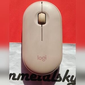 Logitech Pebble M350 Bluetooth Mouse - Light Pink *Ships out Fast*